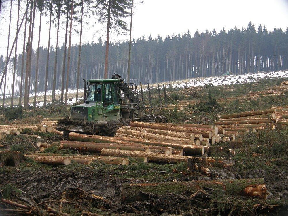 Členové dozorčí rady k 31. 12. 2016 Počet členů dozorčí rady je vymezen ve stanovách spolku počtem tří členů. V průběhu roku 2016 nenastala změna ve složení členů dozorčí rady.