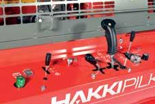 5 m Prívodné sériové spojenie Prídavný venil Hydraulický podávací dopravník Hakki Pilke Easy 43 je úplne nový procesor na palivové drevo korý je založený na báze modelu Easy 42, korý je výborné