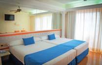 POLOHA A POPIS Komfortní čtyřhvězdičkový hotel s příjemnou atmosférou se nachází přímo u dlouhé písečné pláže Playa Serena, s pozvolným vstupem do moře.