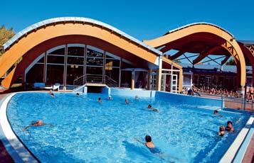 WELLNESS A TERMÁLNÍ LÁZNĚ Bürkfürdö BÜKFÜRDÖ POBYTOVÉ základní vstupné do lázní po dobu 4 dnů v ceně zájezdu možnost pobytu v lázních i 5.