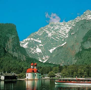 NĚMECKO zámek Hohenschwangau doporučujeme včasnou rezervaci zájezdy do Bavorska jsou trvale vyhledávané BAVORSKÉ KRÁLOVSKÉ ZÁMKY 1. den: odjezd z Plzně v 7.00 hod. (z Prahy 5.30 hod.).