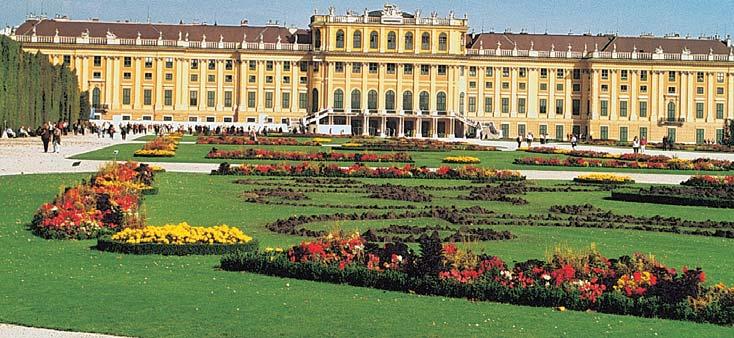 RAKOUSKO MAĎARSKO Salzburg SALZBURG A SOLNÁ KOMORA 1. den: odjezd z Plzně v 7.00 hod. (z Prahy 5.30 hod.). Kolem poledne přijedete do Salzburgu.