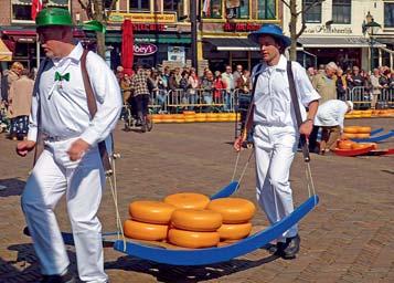 Procházka po elegantní promenádě s vyhlídkou na Severní moře.