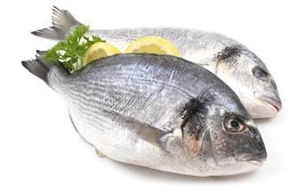 Doplňky stravy-vitaminy V případě pestré stravy bohaté na zeleninu a ovoce není potřeba používat doplňky stravy Vegetariánská strava doplnit vit.b12.