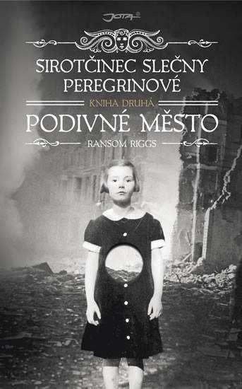 Sirotčinec slečny Peregrinové: Podivné město Deset podivných dětí prchá před armádou obludných monster. A pomoci jim může jen jediný člověk jenže ten je uvězněn v těle ptáka.