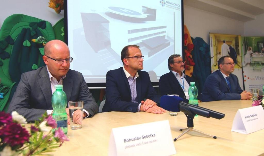 Předseda vlády České republiky Bohuslav Sobotka při své cestě po regionu navštívil