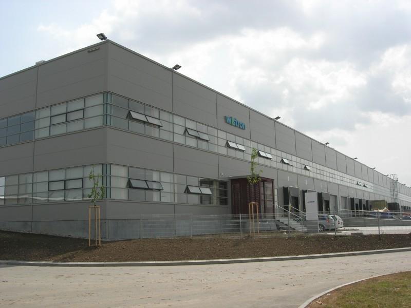 PŘEDSTAVENÍ VÝROBNÍHO PODNIKU 1 PŘEDSTAVENÍ VÝROBNÍHO PODNIKU Svou bakalářskou práci jsem zpracoval ve společnosti: Wistron Infocomm (Czech), s. r. o.