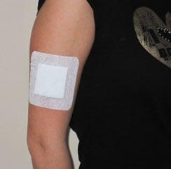 urychlit proces hojení rány flexibilní náplast s výborně adhesivním podkladem přilne po všech čtyřech stranách polštářku a