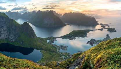 ostrov Senja Andenes Svolvær Evenes Stamsund Å Tromsø Tradiční rybářské domy "rorbuer" v Reine foto: Václav Bacovský Panoramatické pohledy z vyhlídky Reinebringen foto: Václav Bacovský Zde uveřejněné