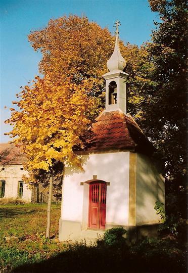 List Mořinky 5/2017 Výtisk zdarma Dejte si do kalendáře VEŘEJNÁ ZASTUPITELSTVA: 24.10.2017 od 17 hodin 14.11.2017 od 17 hodin KULTURNÍ: 14.10. Drakiáda u Menhiru od 14 hodin 4.11. Dýňová slavnost od 14 hodin v Roklince 21.