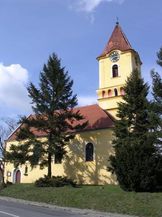 1.2.5 Katovice Území osídleno už patrně v pravěku. Podle knihy Jiřího Andresky "Solné stezky na Šumavě" (1994) vedla pod Kněží Horou v době halštatské ( v pol. 1. stol. př. n. Kr.