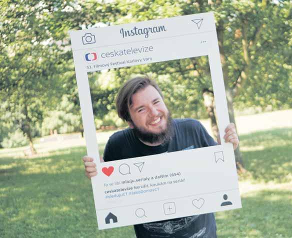 4. červenec 2018 festivalový deník Na východ od Západu Matka a dcera a dusno mezi nimi. Alena Mihulová a Jenovéfa Boková mají chvilku.