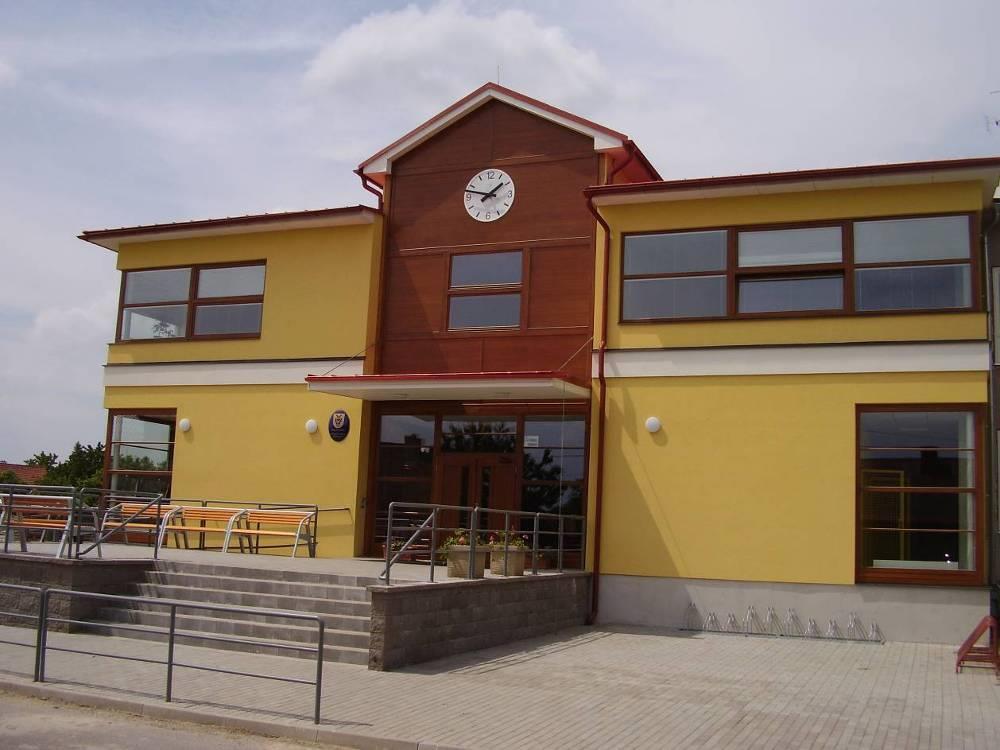 Základní škola a mateřská