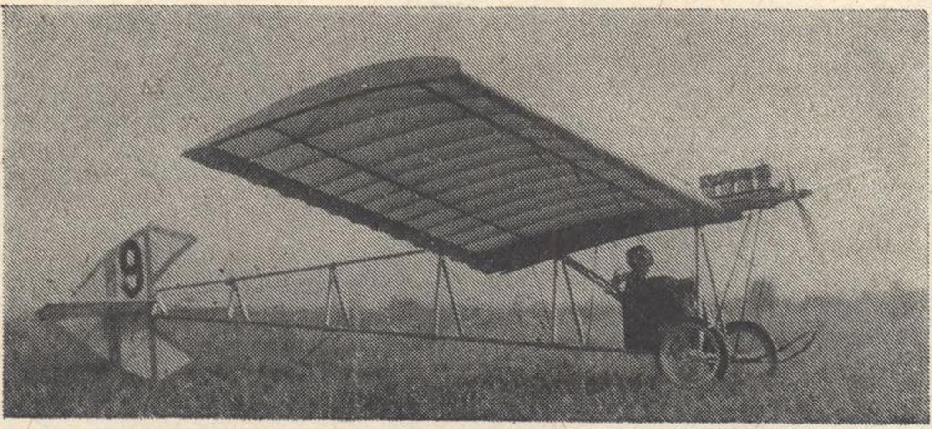 V prepážke B je otvor o preimere 4,1 pre balzové li hr. 2, ktoré (< éíme na rebrá naj drzospom a po kolík pevne ukotvený v střede nábežnej hrany křídla.