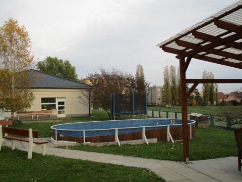 akcím, oslavám