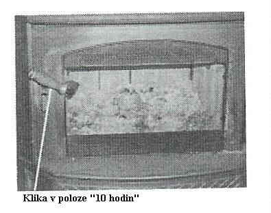 Je nutné vyzkoušet počet podložek podle toho, v jaké poloze chcete mít kliku při zavření.
