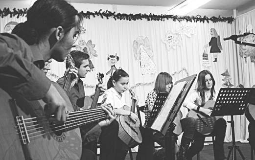 Žánrovo rôznorodé a atraktívne podujatie Orchestrálny koncert - špecifický a ob úbený koncert našich najvä ších súborov Orchester ZUŠ a Gitarový súbor ZUŠ.