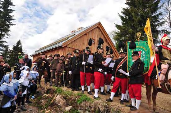 století zakládal jistý Pavel Beer na tehdejším Hengstu svůj důl, pojmenovaný později po svatém Mauritiu, nemohl tušit, že ho tato díra v zemi přežije o více než 400 let.