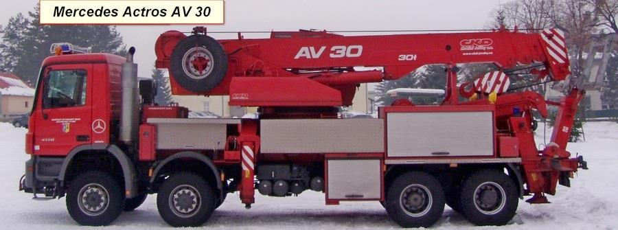 VYA 30 - Vyprošťovací automobil Zpět na přehled vyprošťování zapadnuté nebo havarované techniky s možností odtahu vozidel na transportní vidlici vybaven jeřábem s nosností břemen do hmotnosti 30 t
