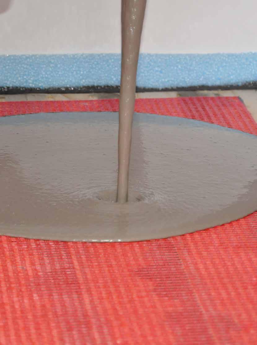 Podlahové vyrovnávací stěrky 13 Garance kvality pro Vaše podklady Bezpečná pokládka vrchních krytin je závislá na kvalitě povrchu vnitřní