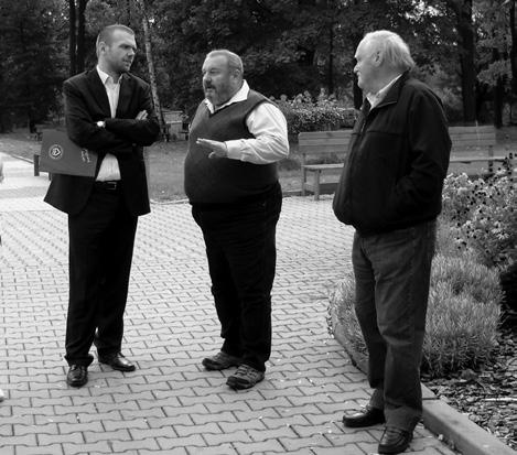 Vladimír Chuchler a vedoucí navštívených PZSS paní Miroslava Netrvalová a Mgr. Věra Kotrbatá.