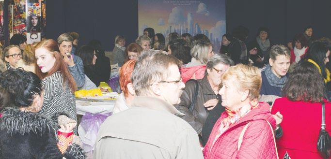 Uvítací drink, ochutnávka jedál z kuchyne fitness food menu, tombola a česká romantická komédia aj taký bol posledný babinec (10.11. 2016) pod názvom Dámska jazda.
