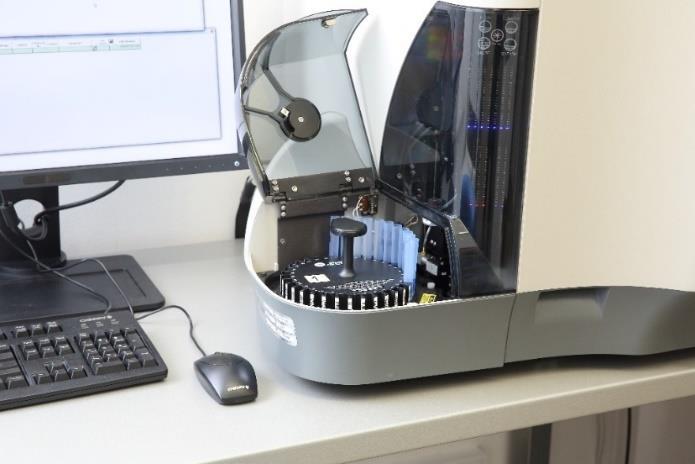 Cytometrické vyšetření kvality spermií Apoptóza spermií Fragmentace DNA Z. Krátká, Š. Luxová, V.