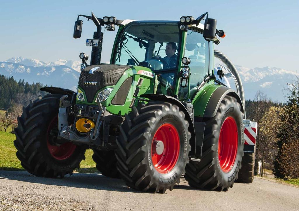18 Koncepce traktoru 19 Úsporná dynamika S kompaktními traktory 500 Vario budete během transportu ještě rychlejší, flexibilnější a obratnější.
