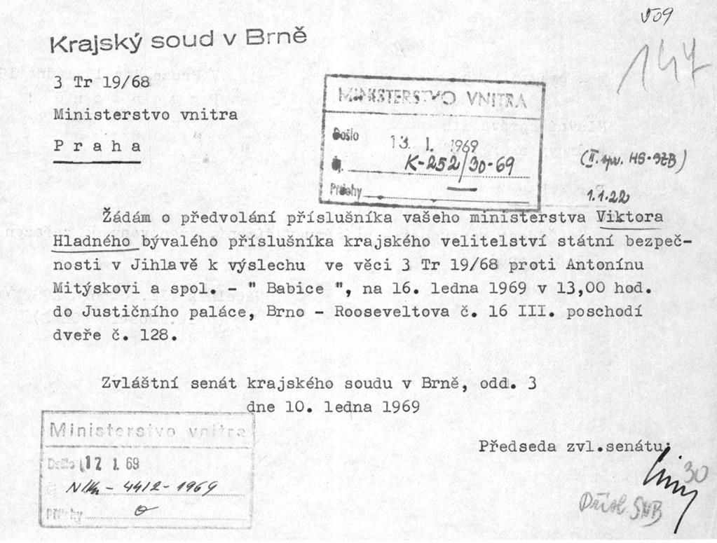 165 V říjnu 1945 proto z rozhodnutí ÚV KSČ vznikl Zemský odbor bezpečnosti při Zemském národním výboru v Praze. Politické, obranné a hospodářské zpravodajství zabezpečovalo jeho 2. oddělení (tzv.