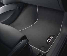 Preto sa v Audi Originálnom príslušenstve používa metóda testovania odolnosti materiálov: Pri tomto teste sa rohož napne do špeciálneho zariadenia.