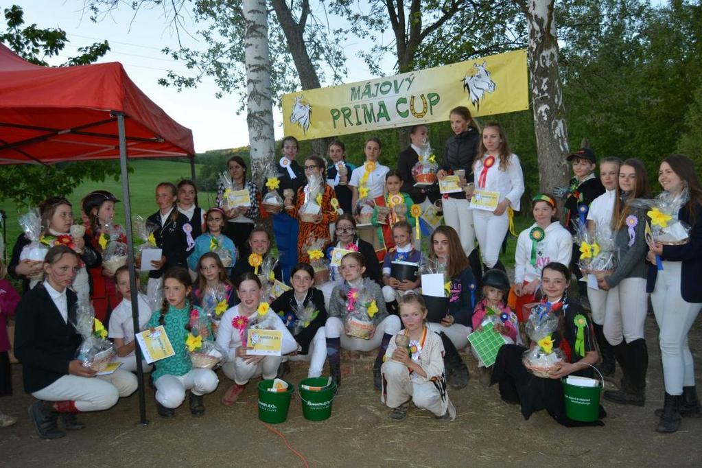 Lucka, Monika získala 4. místo v soutěži Best Young Handler a Kristýnka všechny převálcovala v jízdě zručnosti.