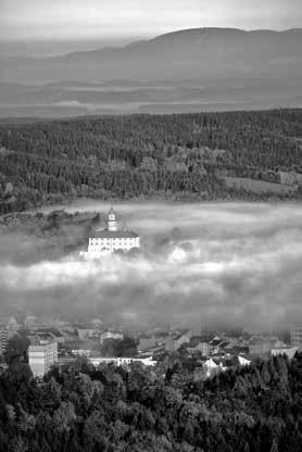 století, kdy byla v roce 1849 založena první ochotnická divadelní společnost za účelem šířit osvětu i mimo Prahu a orientovala se na menší města a vesnice.