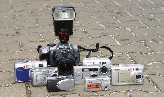 test hardwaru Utrpení s levnými digitály? Řada uživatelů ohrne nad nejlevnějšími digitálními fotoaparáty nos. Zvláště pak ti, kteří měli možnost si některý z přístrojů vyzkoušet v praxi.