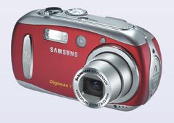 reflektor netradiční fotoaparát Casio Exilim Pro EX-P505 Netradiční vzezření i netradiční parametry charakterizují novinku z dílny japonské společnosti Casio.