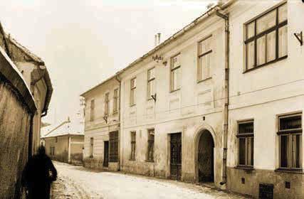 Vzpomínat na Ronnie Jamese Dia budeme s kapelou Last in Line sestavenou z geniálních muzikantů, kteří s Diem nahráli jeho nejslavnější alba.