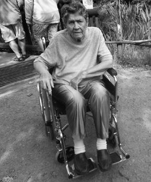 udiveně nás pozorovaly. Protože nás ale slunečné počasí příjemně unavilo, neváhali jsme si sednout na malé občerstvení.