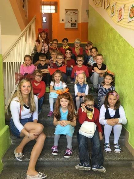 Paní učitelky učily svoje třídy tři roky a teď se s nimi musí rozloučit Jak jste byly spokojeny se svojí třídou? Jaký byl váš nejlepší společný výlet? Jaký byl se třídou nejlepší zážitek?