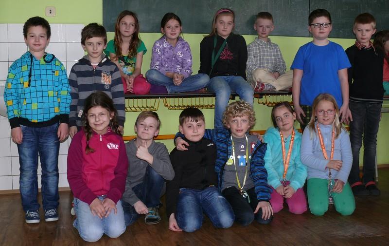 března jsme uspořádali školní kolo recitační