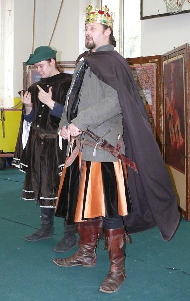 jara. V pondělí 23.