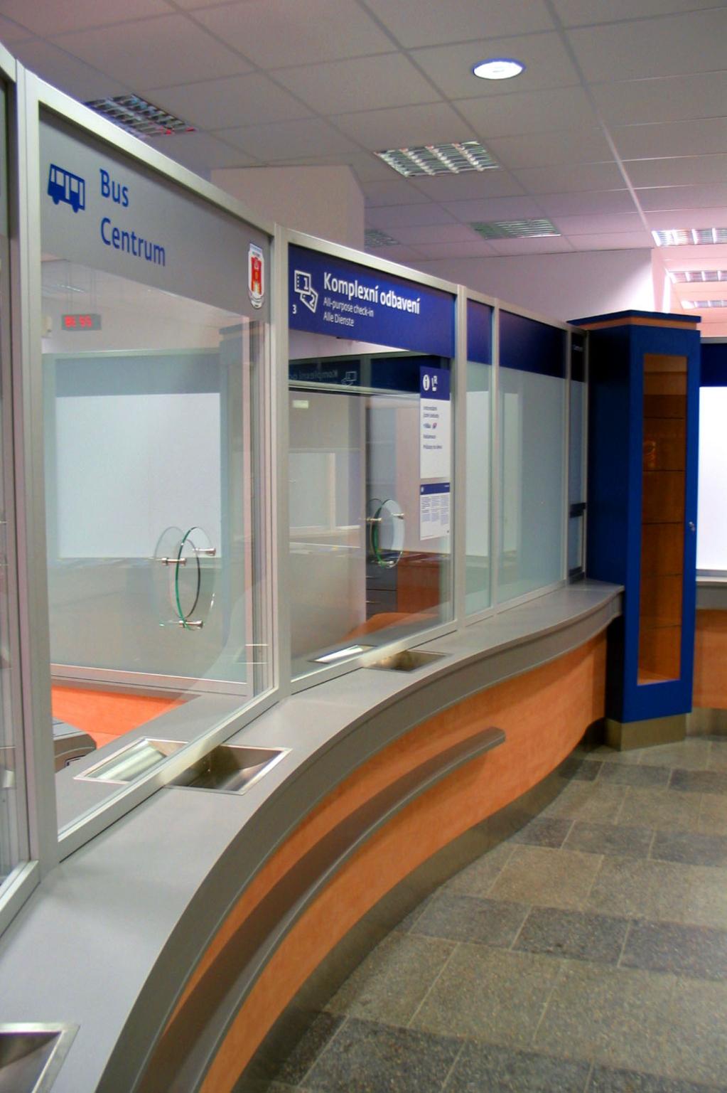 elektronický střídač, určený zejména pro napájení dvoufázových kolejových obvodů. V síti ČD s pracovním kmitočtem 275Hz nebo 75Hz s max.