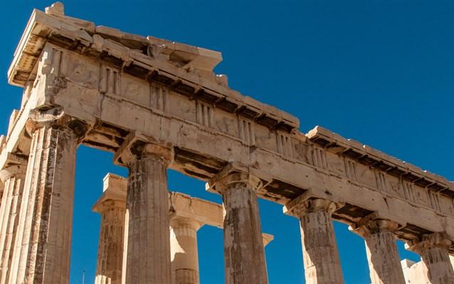 Poslední aktualizace: 28.06.2017 TOP 10 nejkrásnějších památek v Evropě Parthenón, Athény, Řecko odstranění sochy Athény, chrám přeměněn na křesťanský kostel. Stavba byla zahájena v roce 447 p. n. l.