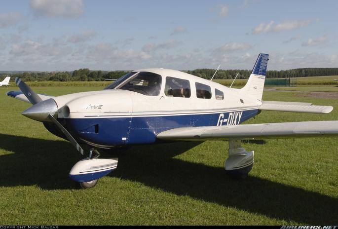 Bývá využíván především pro výcvik pilotů a pro fotografické a pozorovací lety. Obr. 8 Cessna 172 (Zdroj: www.planes.