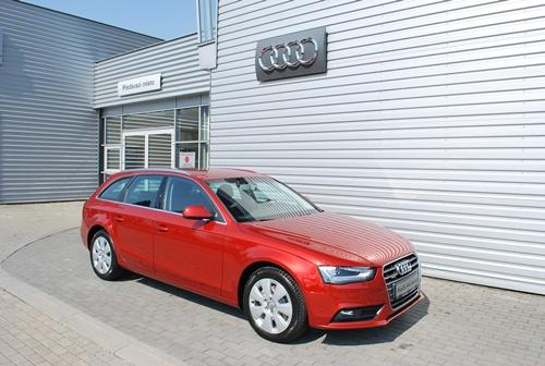 Nabídka vozů Audi A4 Avant A4 Avant 1.8 TFSI 6rychlostní 118 kw 7,4 / 179 Phantom s perl.