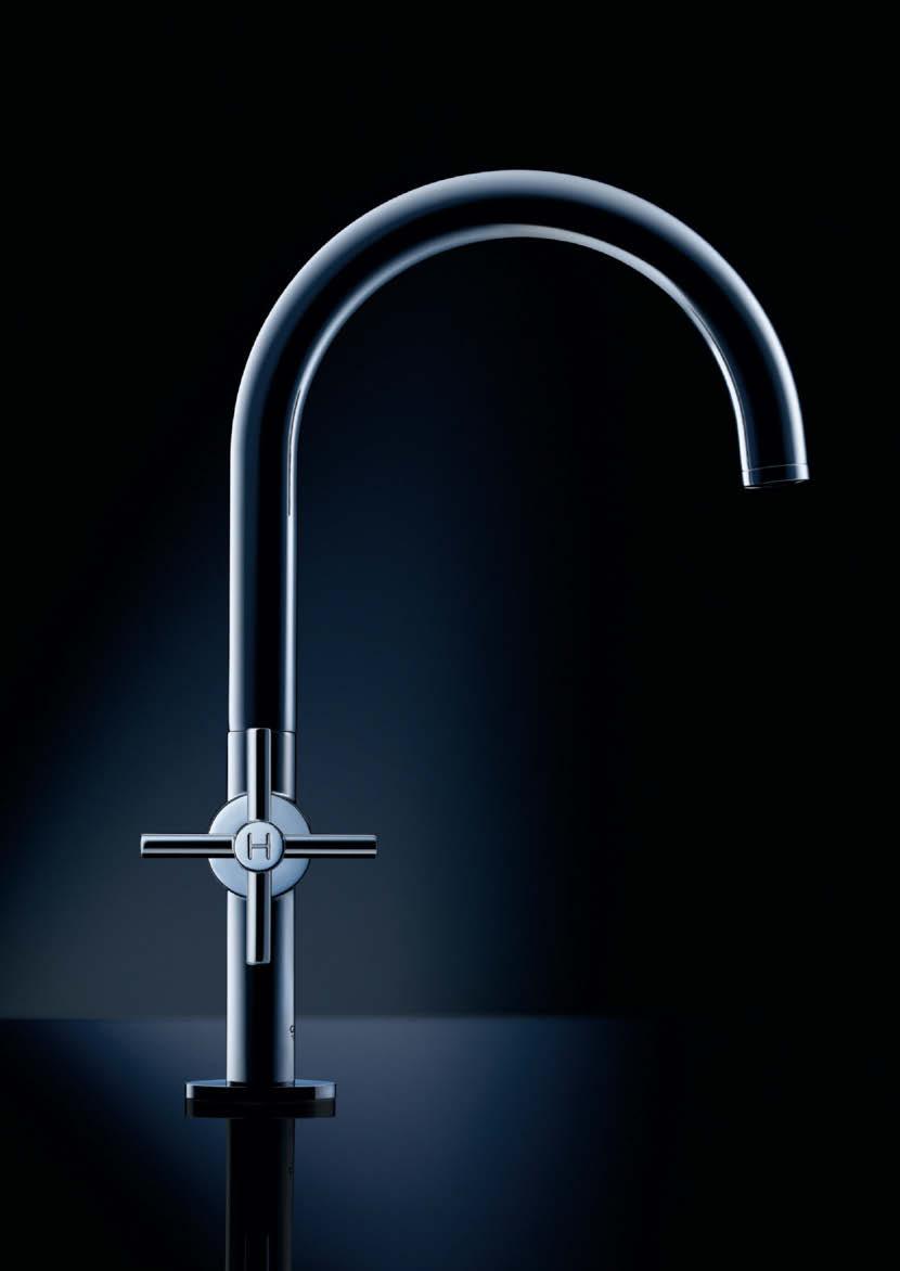 GROHE ATRIO DESIGN STORY ČISTÁ, IKONICKÁ GEOMETRIE Představte si kruh. Stálici geometrie. Čistý tvar, který je dynamický a uklidňující současně. Vizuální metafora pro úplnost a věčnost.