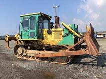 000 Kč+DPH Komatsu WA 470-6, hmotnost 24 t, 11 500 mth, objem lžíce 4 m 3,