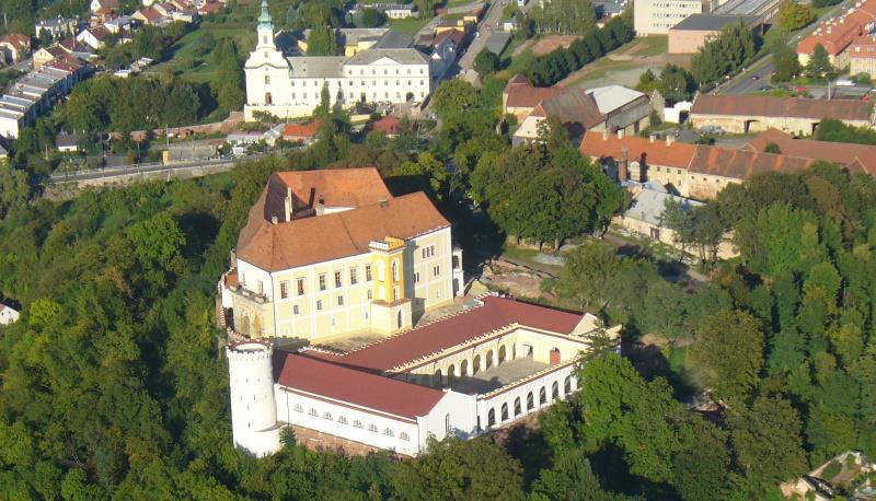 Vážení přátelé, dovolte, abych Vás přivítal v Letovicích a popřál všem příjemné prožití dvou dnů plných hudby. 26. a 27.