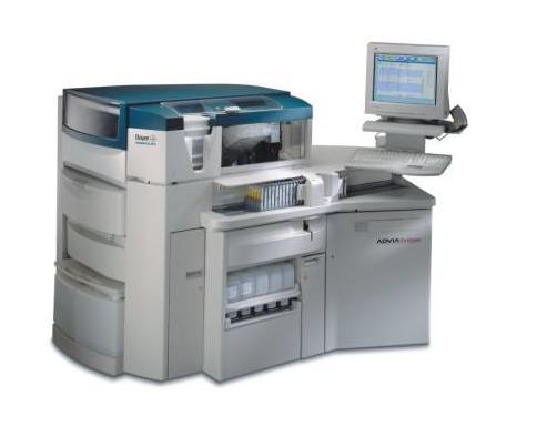 4 Experimentální část 4.1 Popis přístroje ADVIA Centaur XP (Obr. 4) je automatizovaný imunochemický analyzátor využívající k detekci metodu chemiluminiscence.