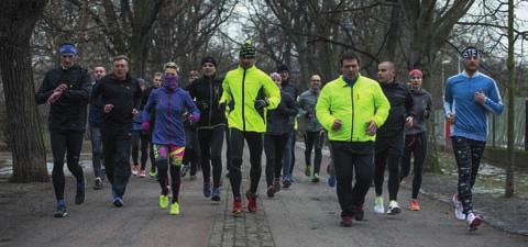 Kromě vězňů a vězeňkyň se tu na letošní závod připravovali také bývalí odsouzení, kteří po propuštění z vězení druhou šanci dostali, našli práci a nyní jsou na svobodě úspěšní.
