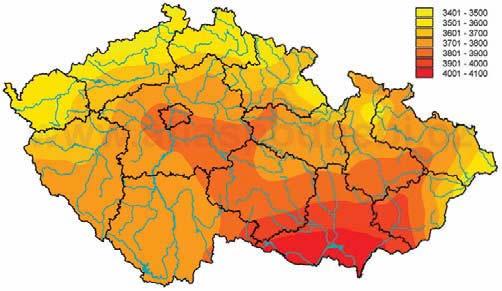 47 Jedním z nejčistších a ekologicky nešetrnějších způsobů získávání energie je využívání solárního záření. Využití slunečního záření v oblasti budov může být buď pasivní, tedy prvky tzv.