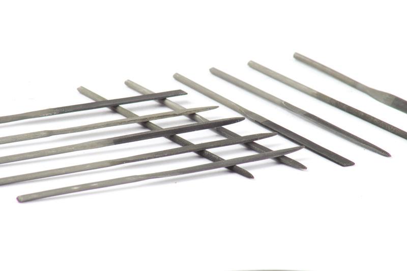 x 1,2 mm, U 1 délka 140 mm PILNÍKY NA ŽELEZO PILNÍKY NA ŽELEZO STEEL FILE 108211